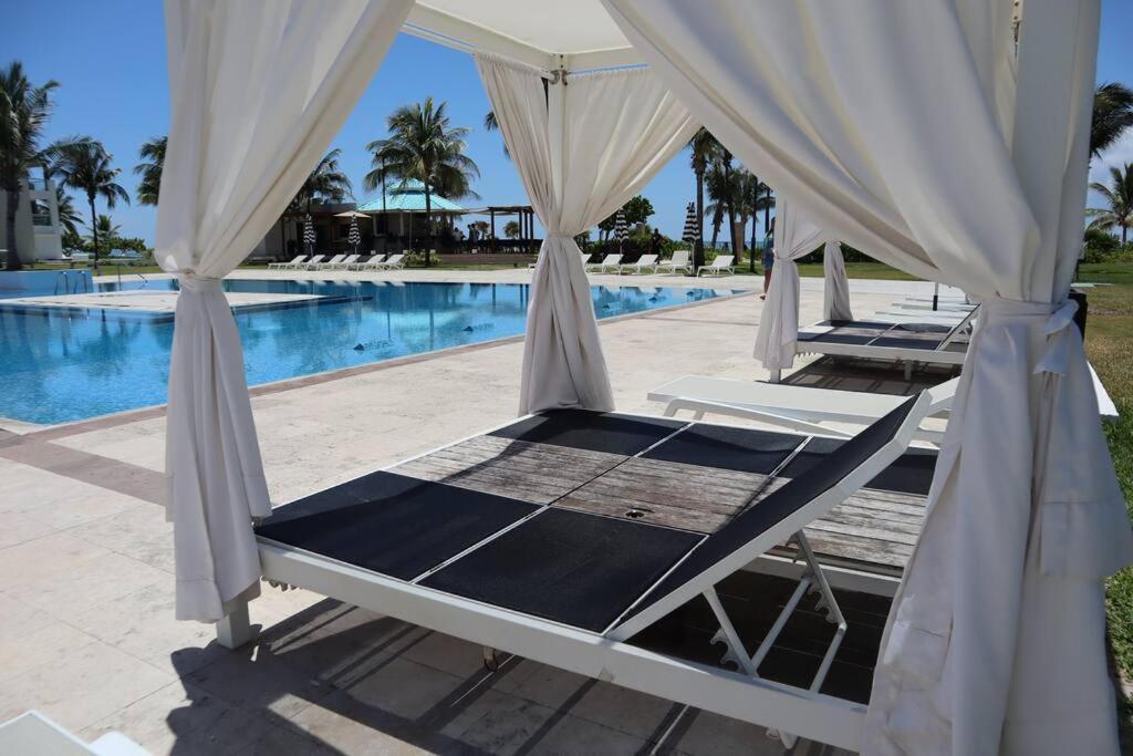 Seaside Sanctuary With Private & Pool